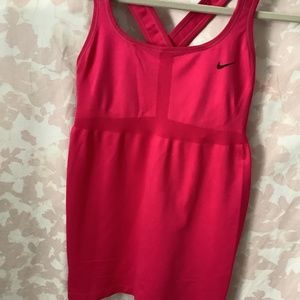 Girls Active Top size XL